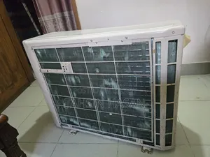 হিটাচি ২ টন ২৪০০০ বিটিইউ রুম এয়ার কন্ডিশনার