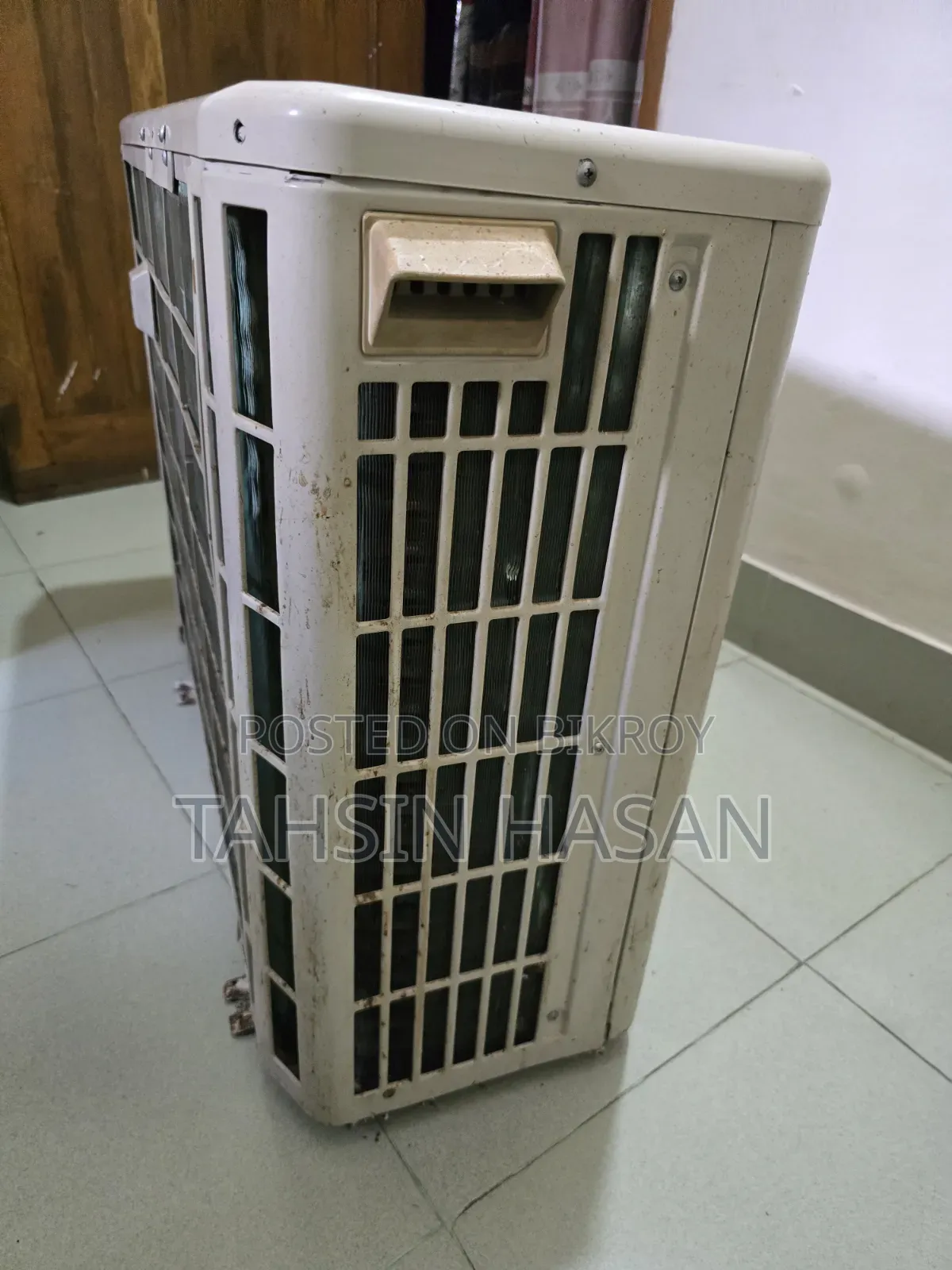 হিটাচি ২ টন ২৪০০০ বিটিইউ রুম এয়ার কন্ডিশনার