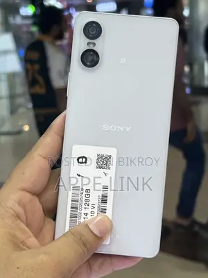 Sony 128 GB White