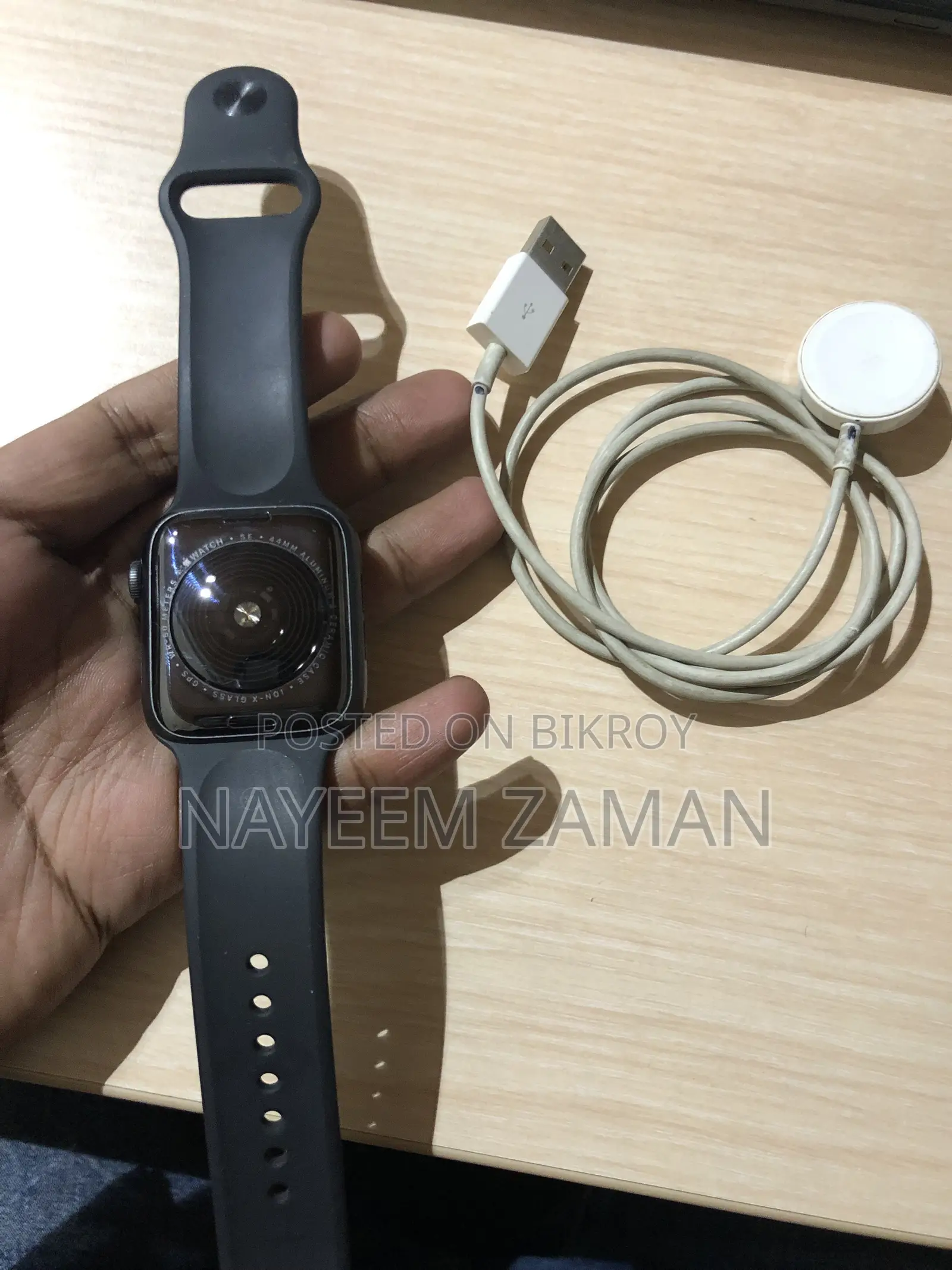 Apple Watch SE Series 44mm 32gb