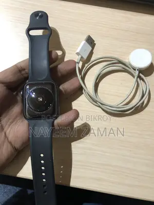 Apple Watch SE Series 44mm 32gb