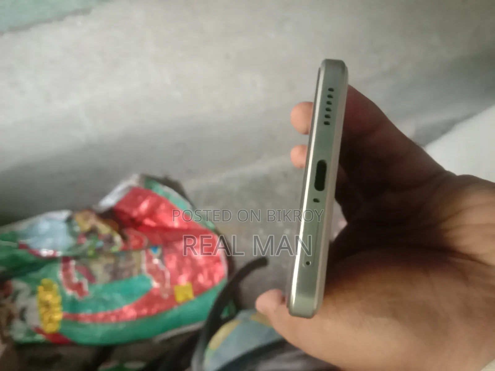 নতুন আইকিউও জেড১০ ২৫৬ জিবি সাদা