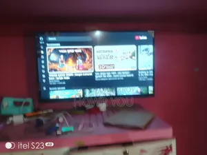 ৩২ ইঞ্চি এলইডি স্মার্ট টিভি