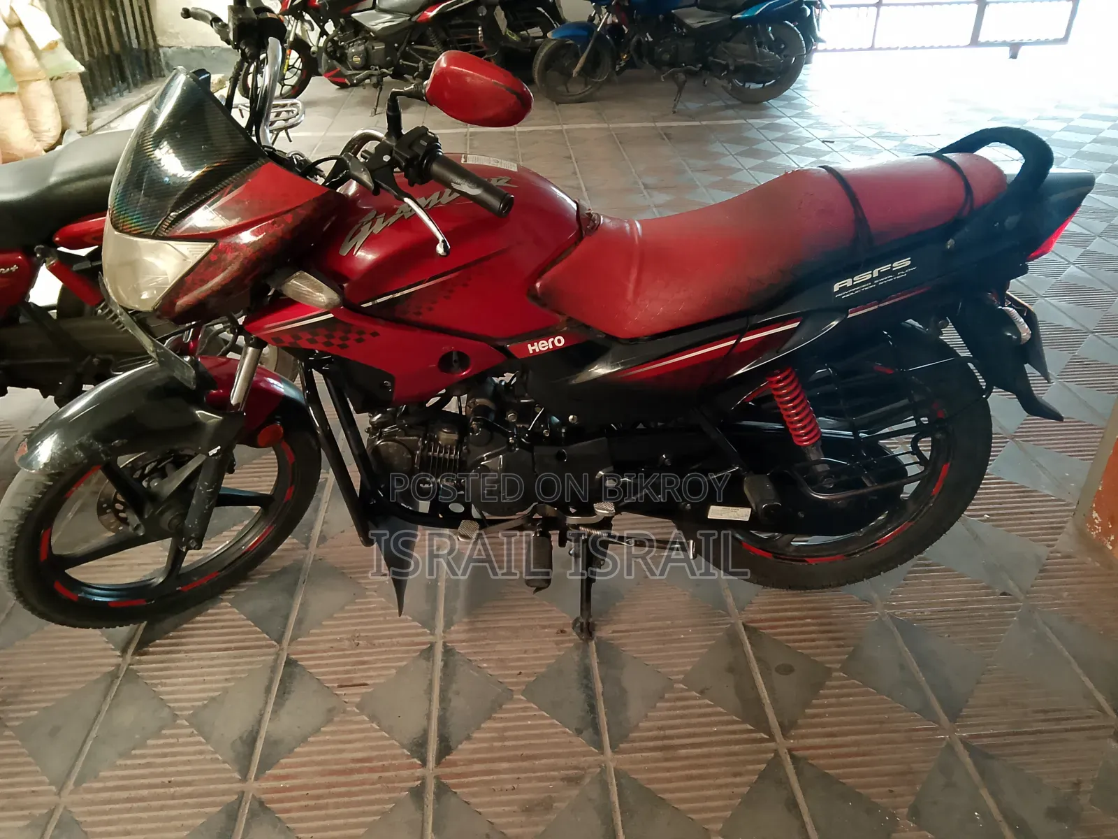 Hero Glamour 2018 Red