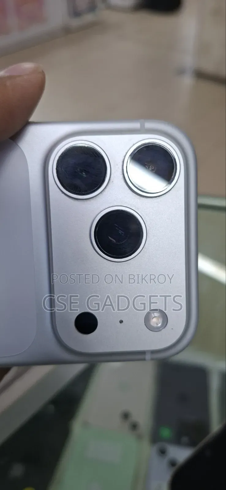 অ্যাপল আইফোন ১৭ প্রো ২৫৬ জিবি সিলভার