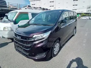 Toyota Noah 2.0 Four-Wheel Drive (8 Seater) 2021 Black