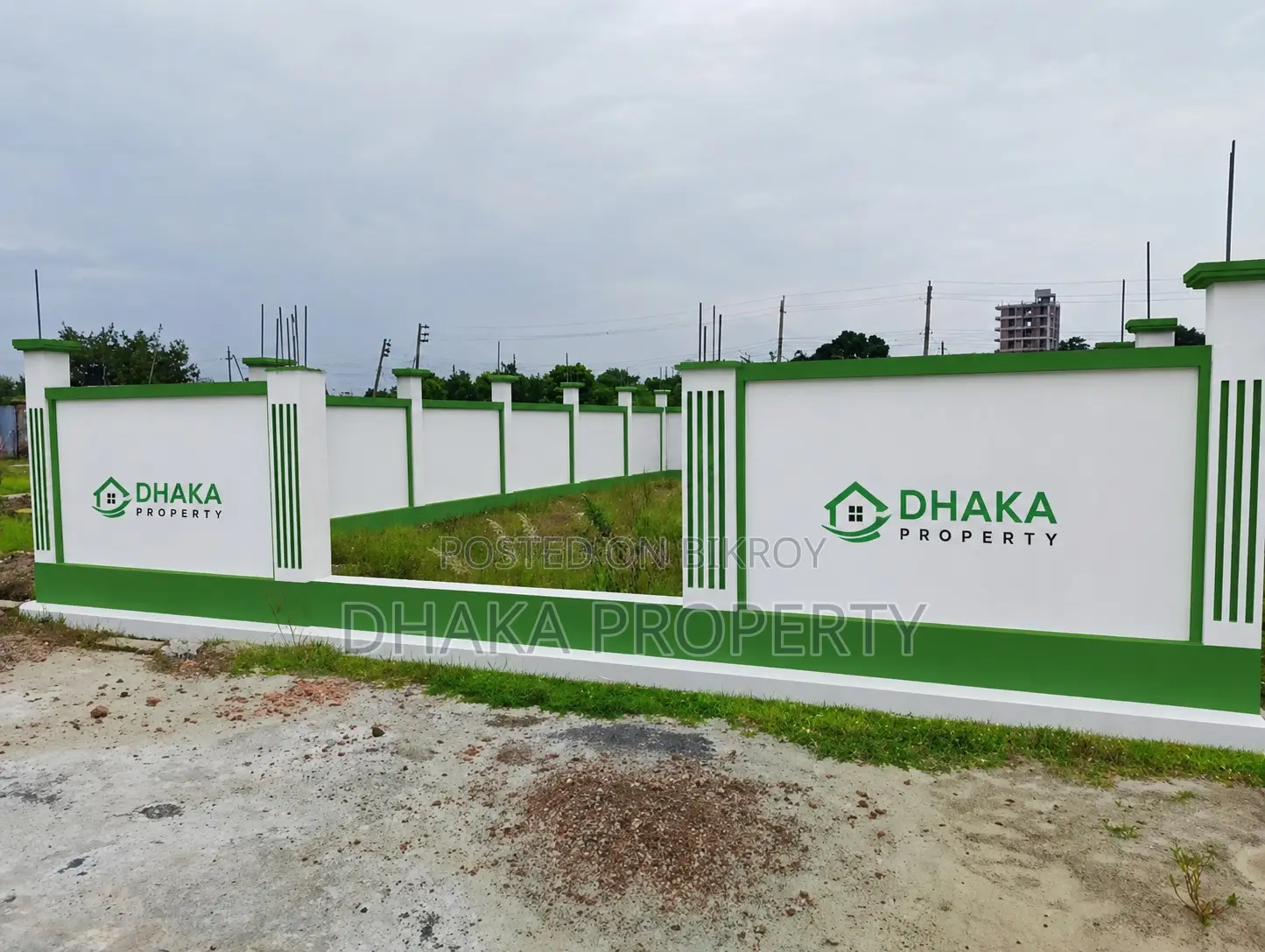 সেক্টর-৯, রোড ৩২২, প্লট এক্সওয়াইজেড, দক্ষিণমুখী, ৩ কাঠা জমি, ১০০ ফুট রাস্তার কাছে