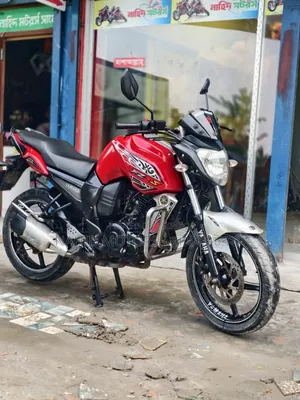 ইয়ামাহা এফজেড ২০১৫ রেড