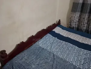 ছোট খাট নিবো তাই ৬/৭ ফিট খাটটি বিক্রি করে দিবো সাভার, বাইপাইল,শ্রীপুর
