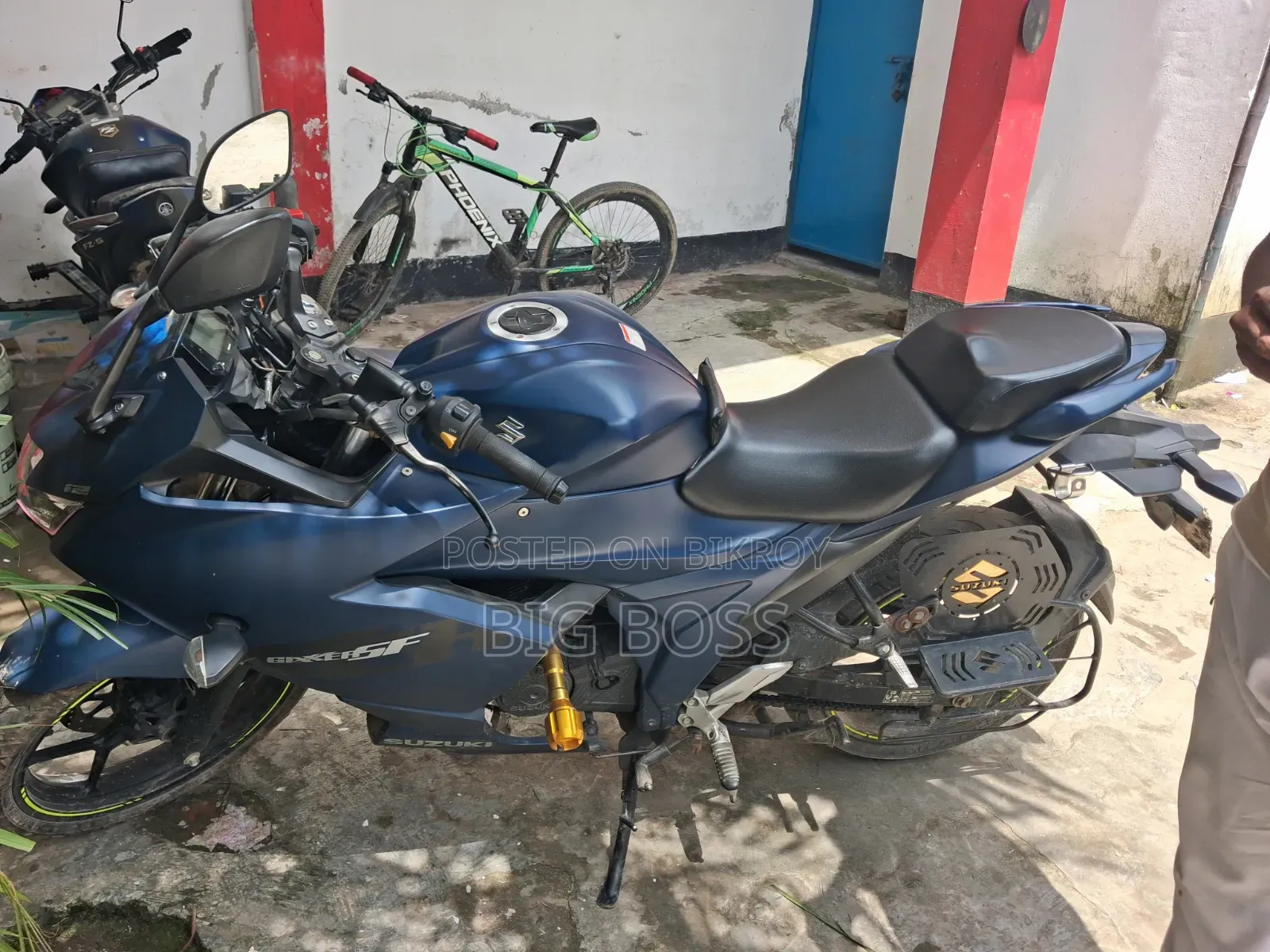 সুজুকি গিক্সার এসএফ ২০২৩ নীল