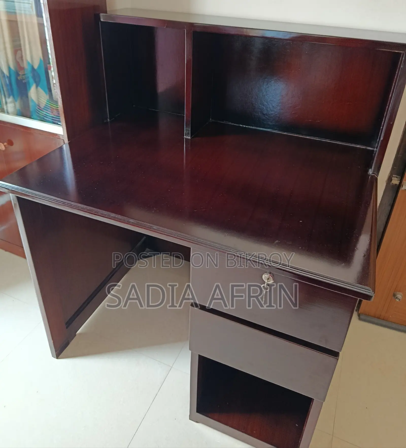 Reading Table