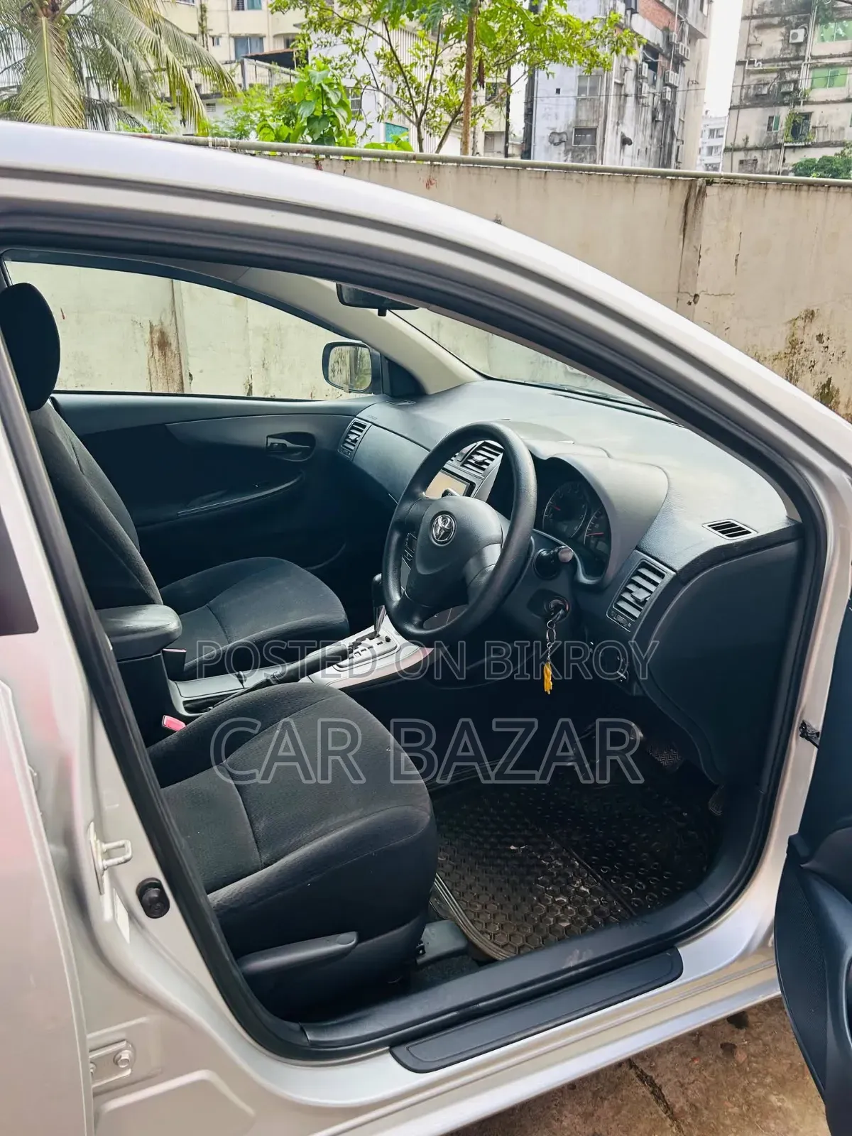 Toyota Corolla Fielder 1.5 Petrol Front-Wheel Drive 2010 Silver