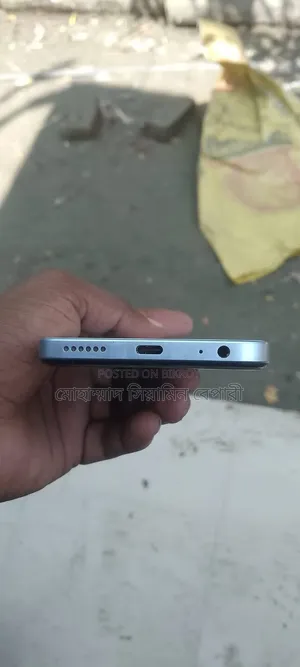 New Helio 128 GB Silver