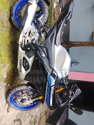 ইয়ামাহা আর১৫ ভি৩ ২০২৫ হোয়াইট