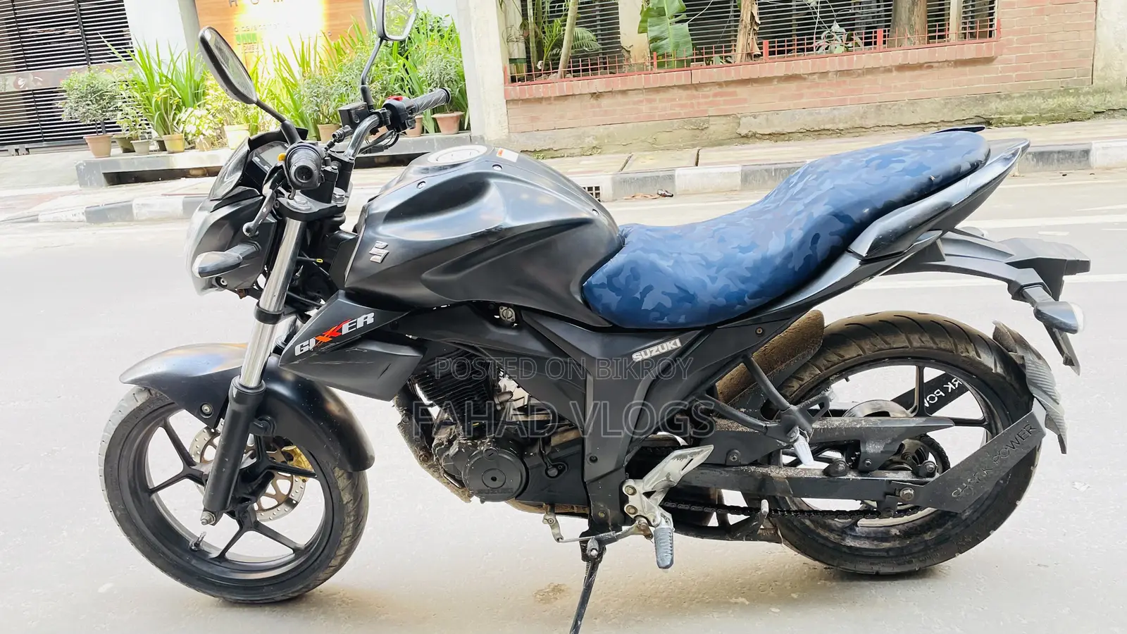 Suzuki Gixxer 2023 Gray
