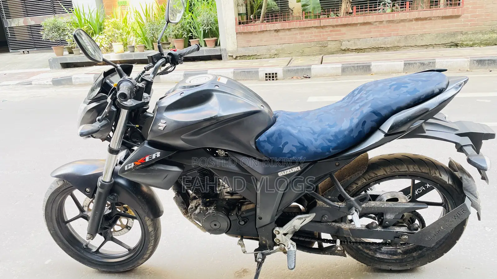 Suzuki Gixxer 2023 Gray