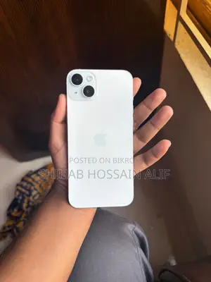 অ্যাপল আইফোন ১৫ প্লাস ১২৮ জিবি সাদা