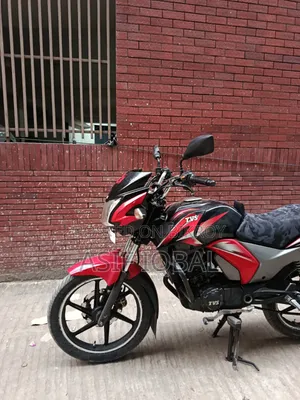 টিভিএস স্ট্রাইকার ১২৫ ২০১৭ লাল