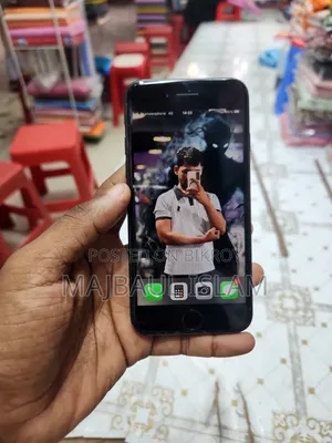 Apple iPhone 7 32 GB Black