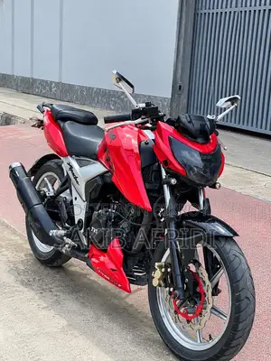 TVS Apache 160 4V 2019 Red