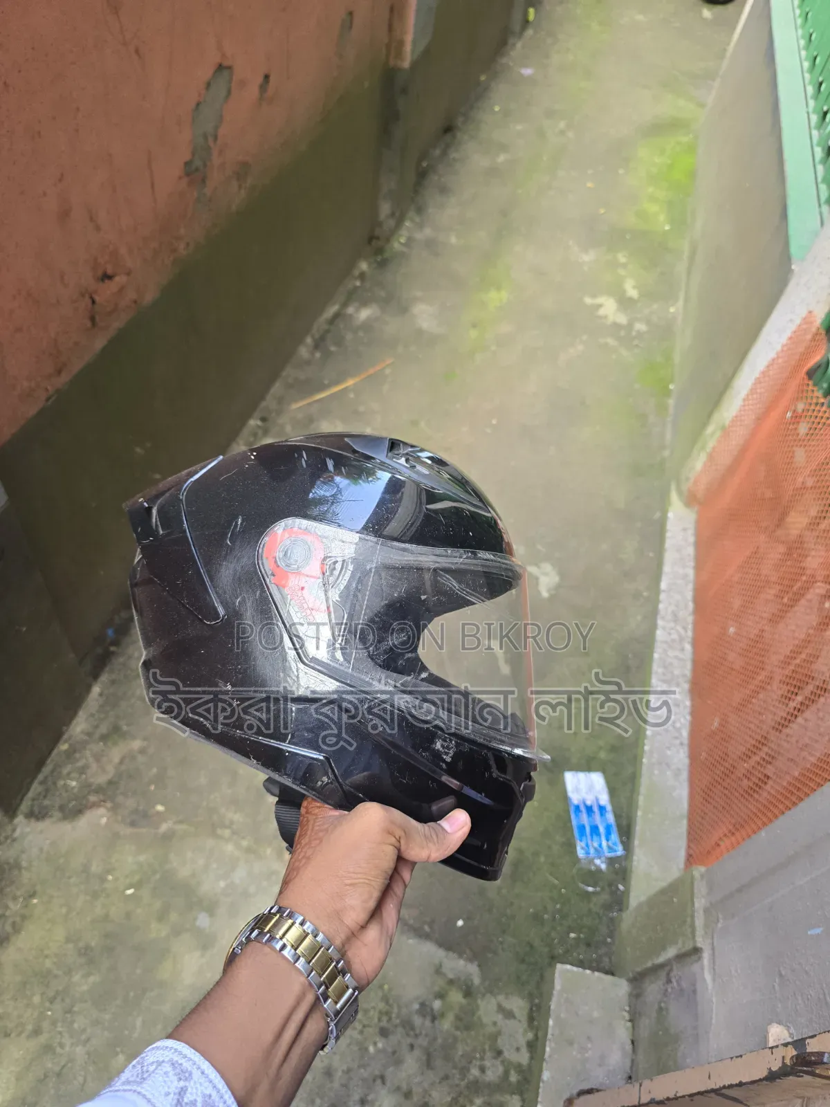 Helmet Studds