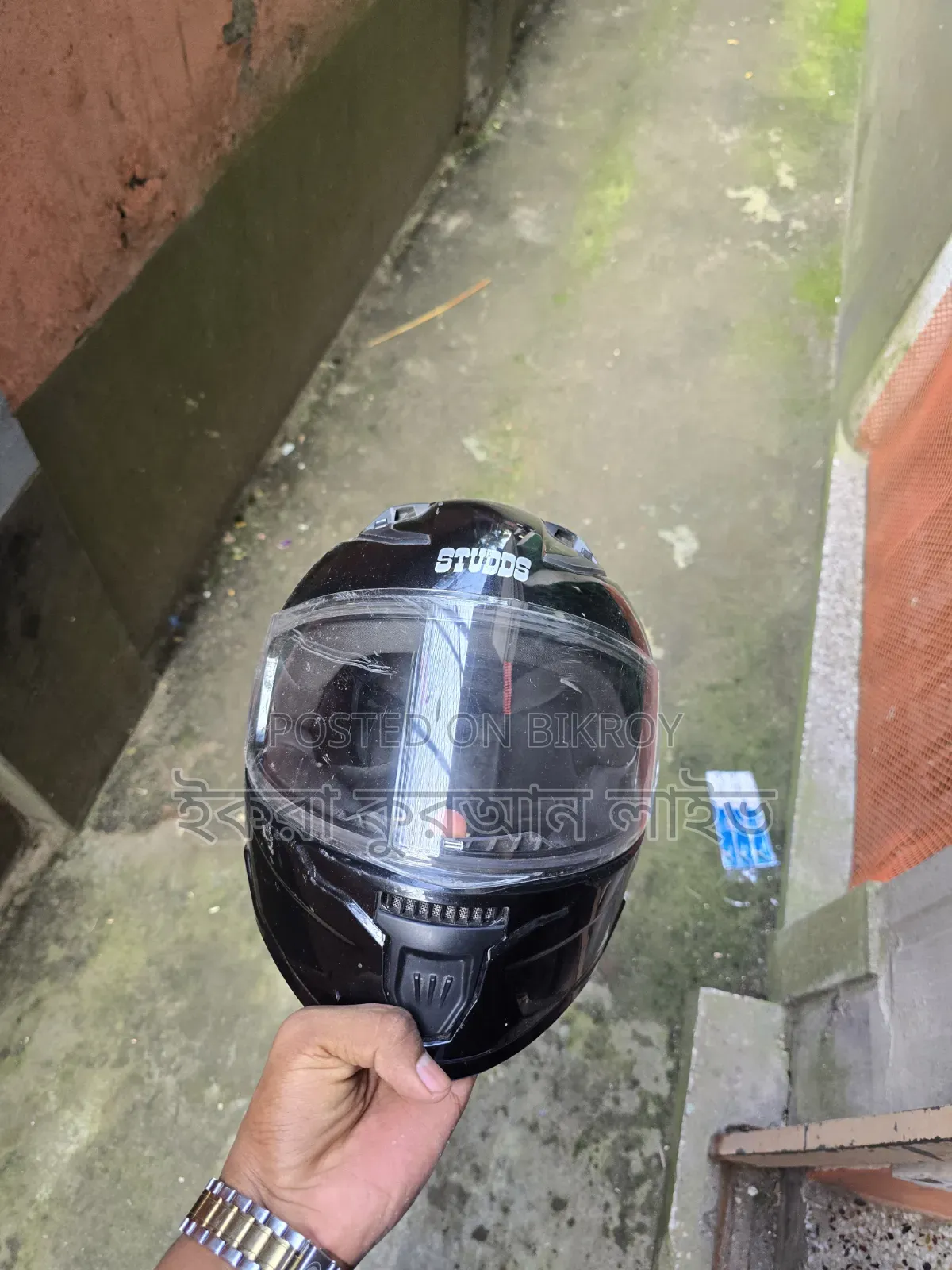 Helmet Studds