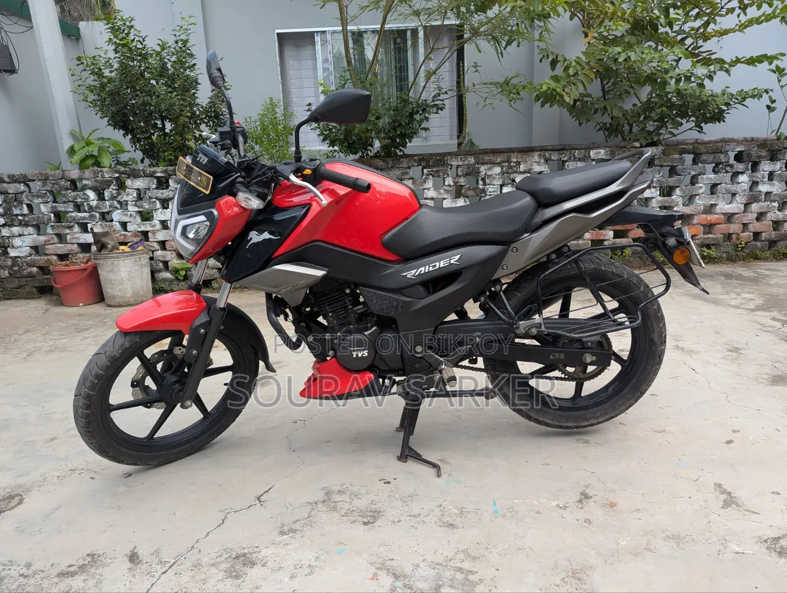TVS Raider 125 2023 Red