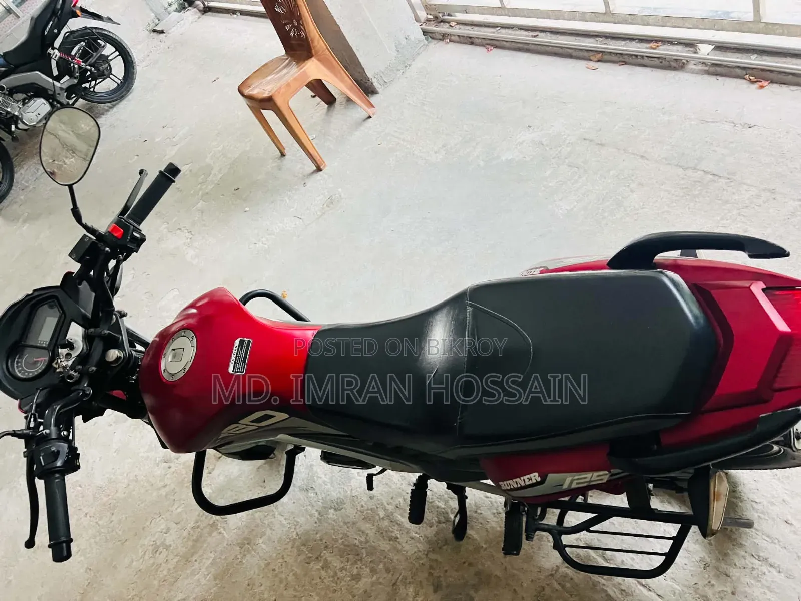 Runner Turbo 125 2023 Red