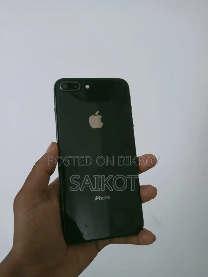 Apple iPhone 8 Plus 64 GB Black