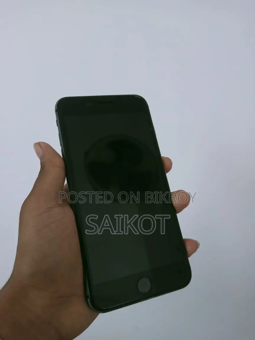 Apple iPhone 8 Plus 64 GB Black