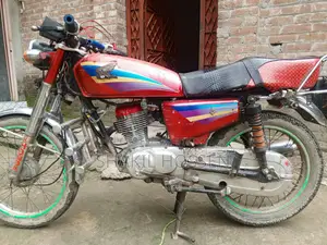 Honda XL 125 2015 Red
