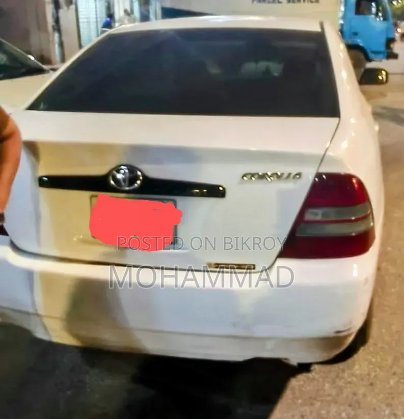 Toyota Corolla 2004 White