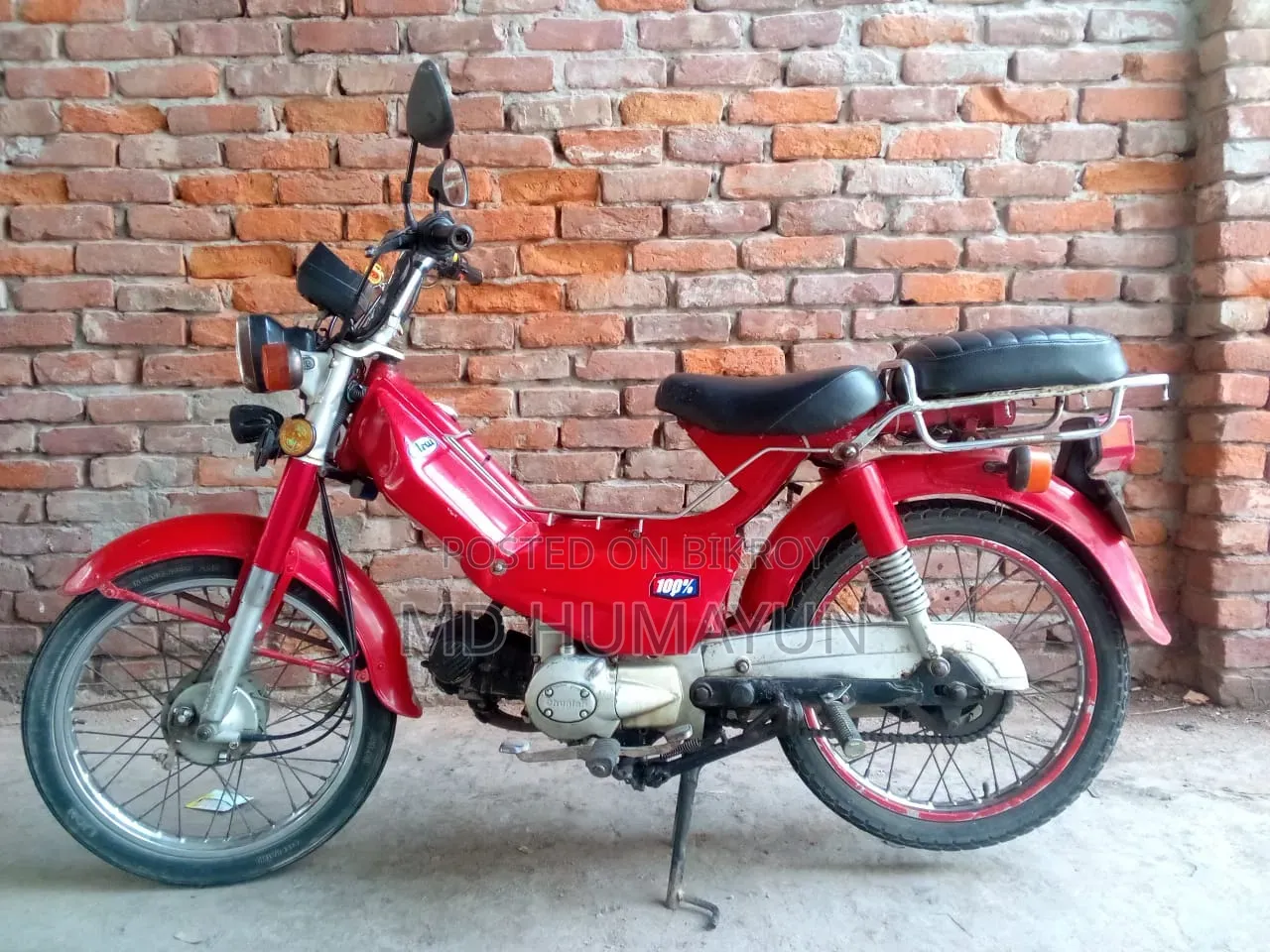 Honda CB 2010 Red