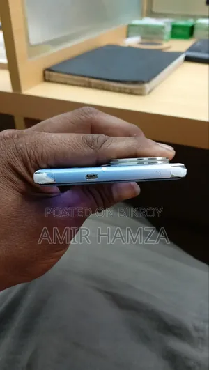 ভিভো টি৪আর ১২৮ জিবি হোয়াইট