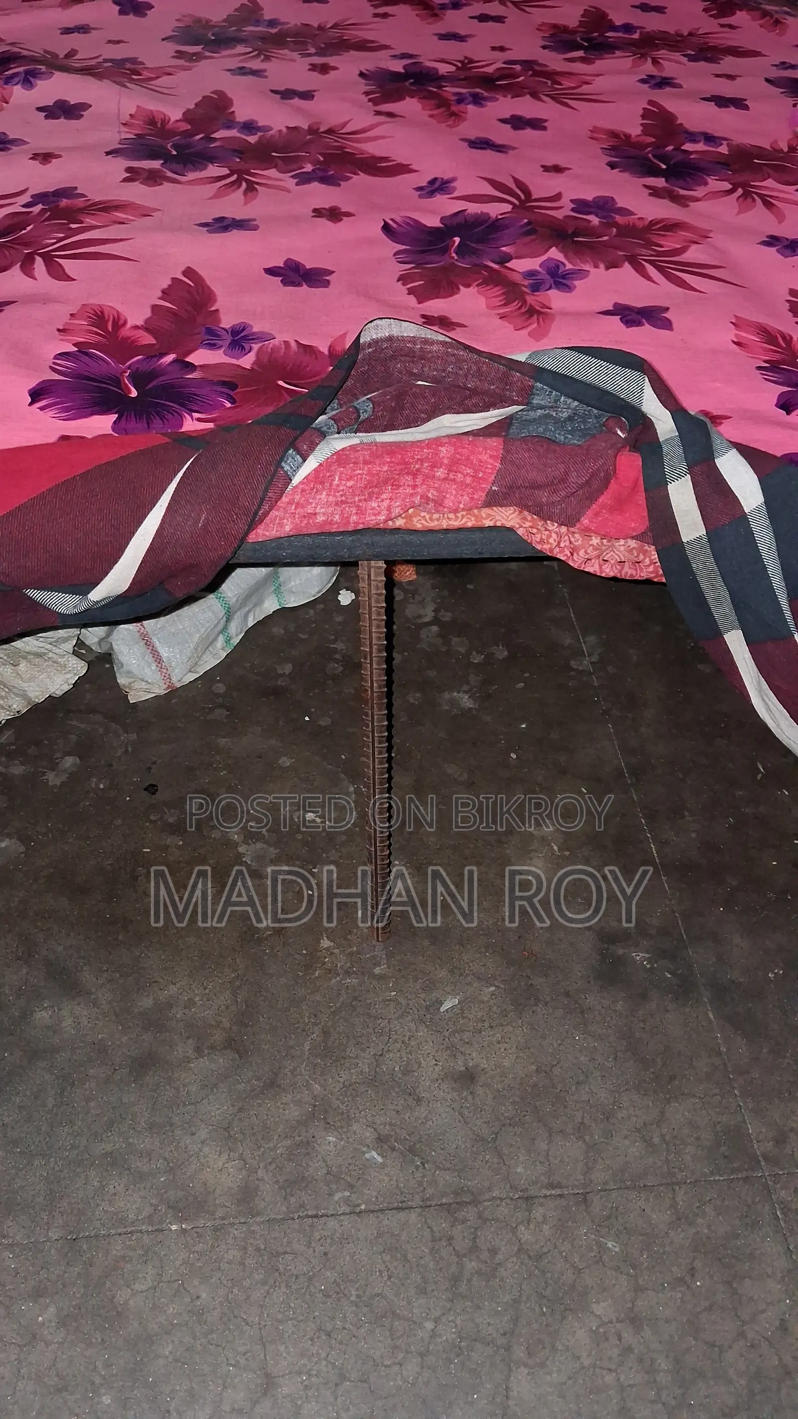 একটি লোহার খাট বিক্রয় হবে।