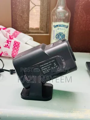 এইচ ওয়াই ৩২০ মিনি অ্যান্ড্রয়েড প্রজেক্টর।