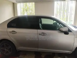 Toyota Axio 2015 Silver