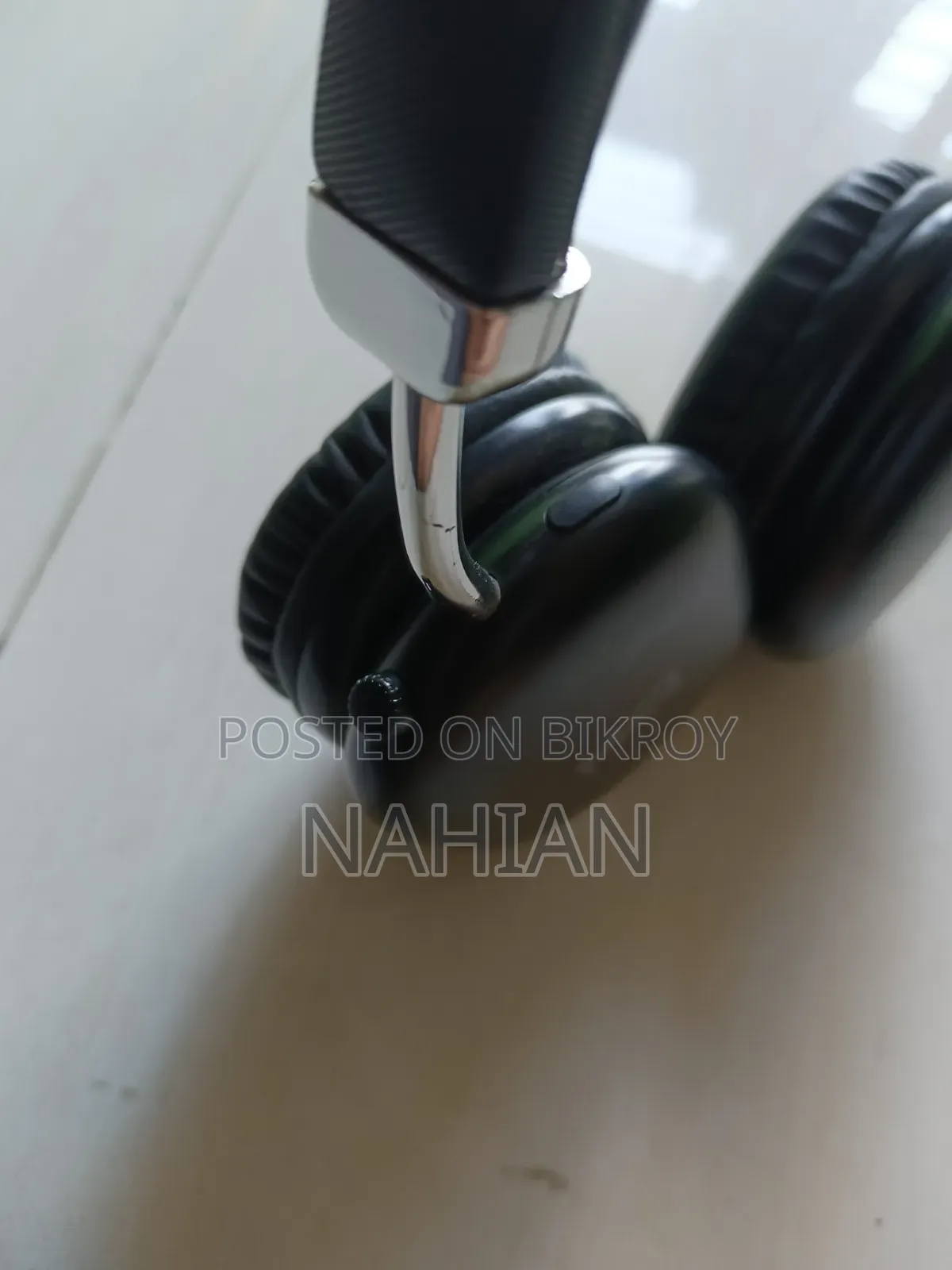এমকেবি ওএইচ২০ ম্যাক্স ওয়্যারলেস হেডফোন
