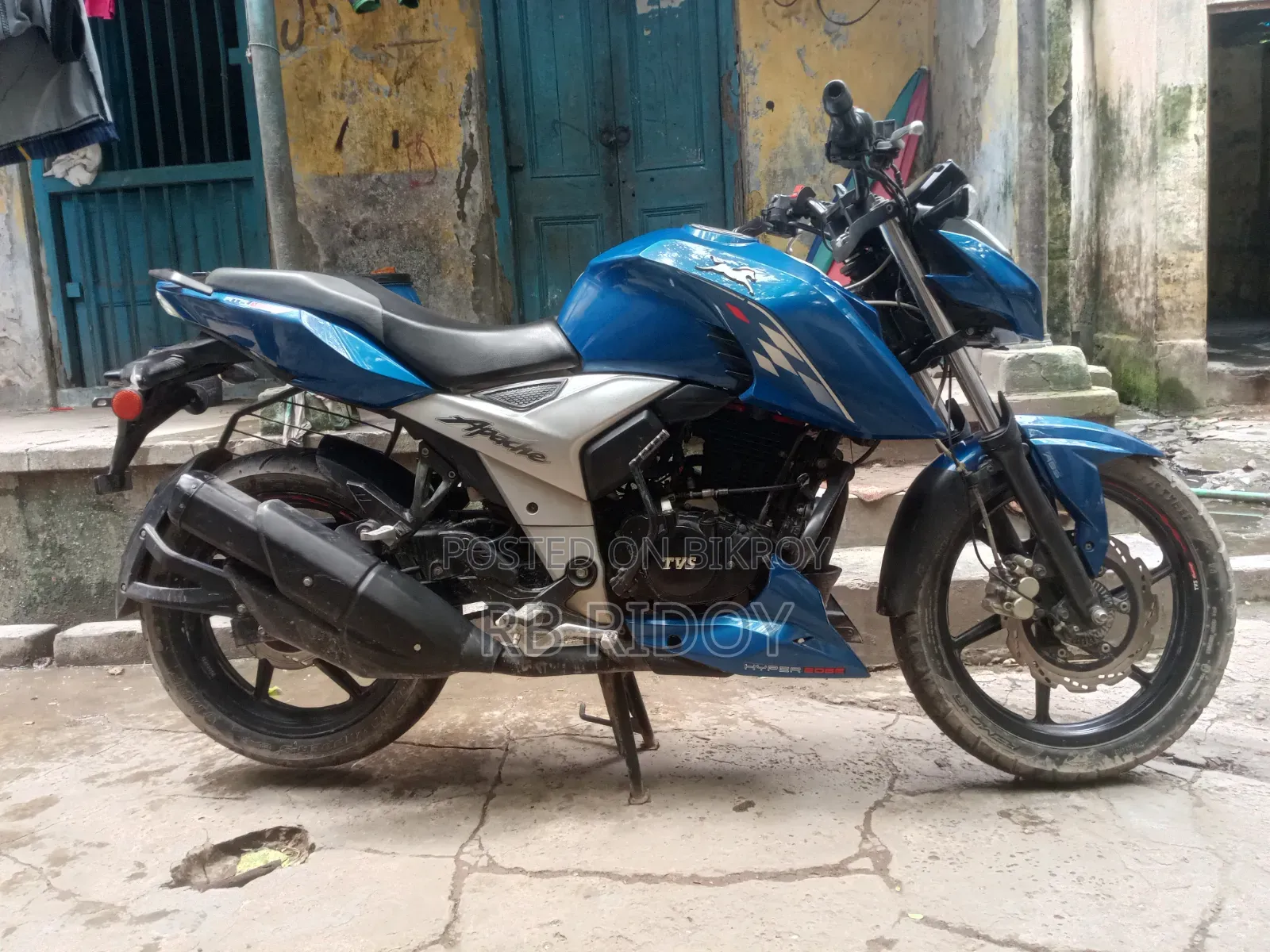 টিভিএস আপাচে আরটিআর ১৬০ ৪ভি ২০২১ ব্লু