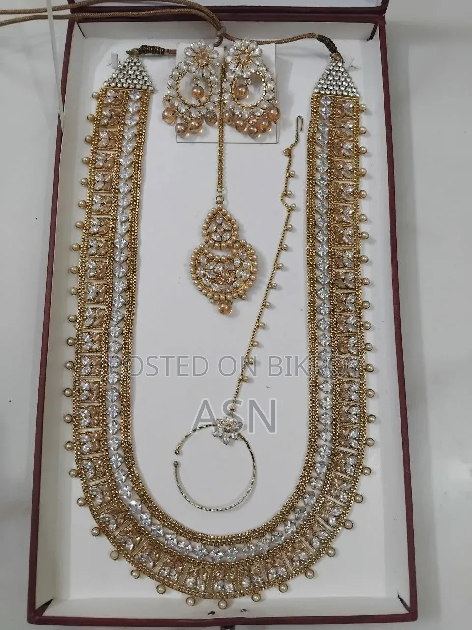 Jewellery Set for Sale. Jewellery Set