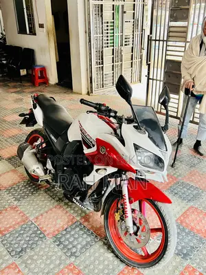 Yamaha Fazer V1