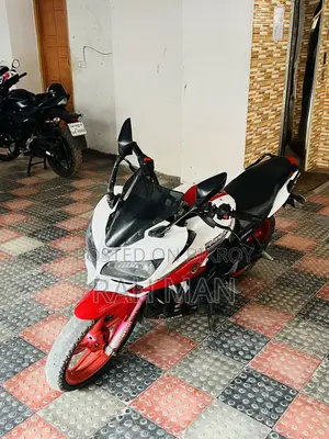 Yamaha Fazer V1