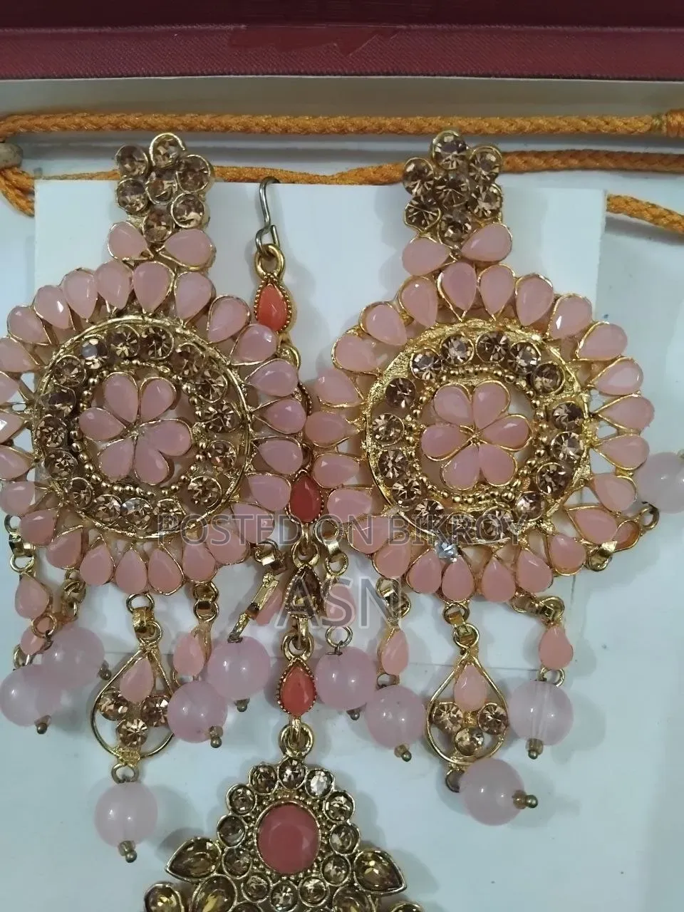 Unused Jewellery Set for Sale. Jewellery Set