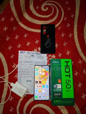 ইনফিনিক্স হট ৫০ প্রো প্লাস ৪জি ২৫৬ জিবি গ্রে