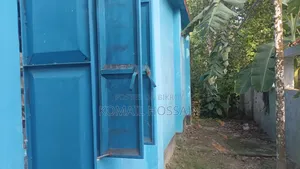 ফুলতলায় আসবাবপত্রসহ ৩ বেডরুমের বাড়ি বিক্রয়