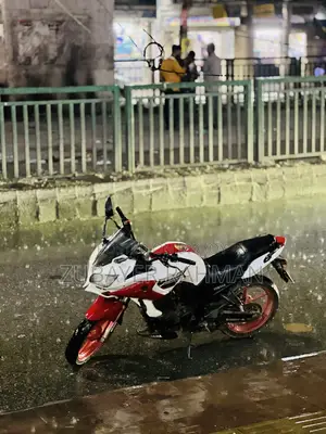 Yamaha Fazer V1 2011 Red