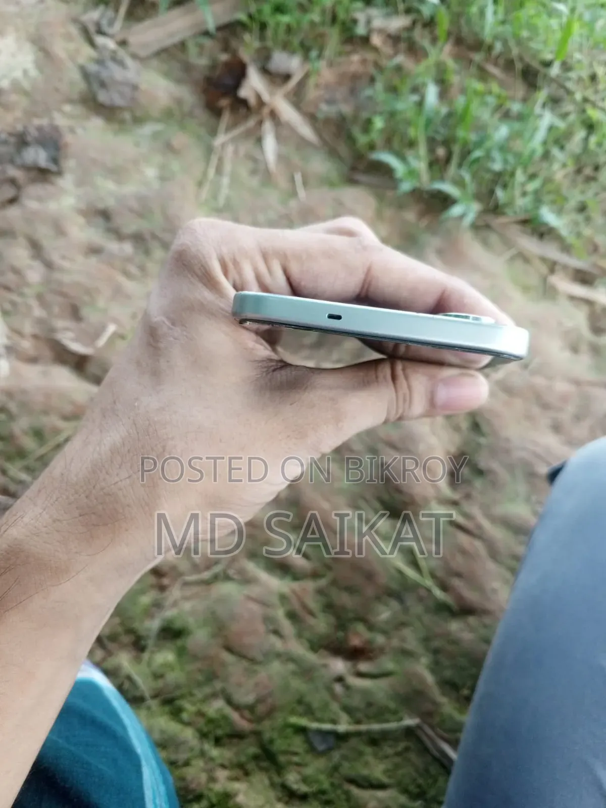 টেকনো স্পার্ক ৪০ প্রো ১২৮ জিবি সাদা