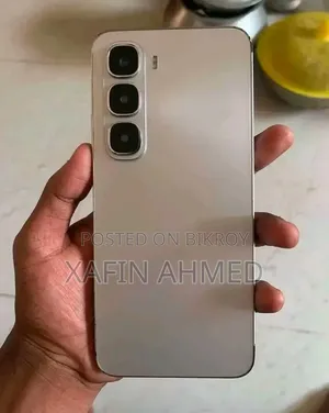 Infinix Hot 60i 128 GB Silver