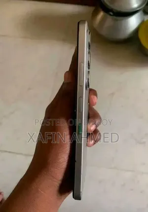 Infinix Hot 60i 128 GB Silver