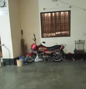 হিরো স্প্লেন্ডার প্লাস ২০১১ লাল
